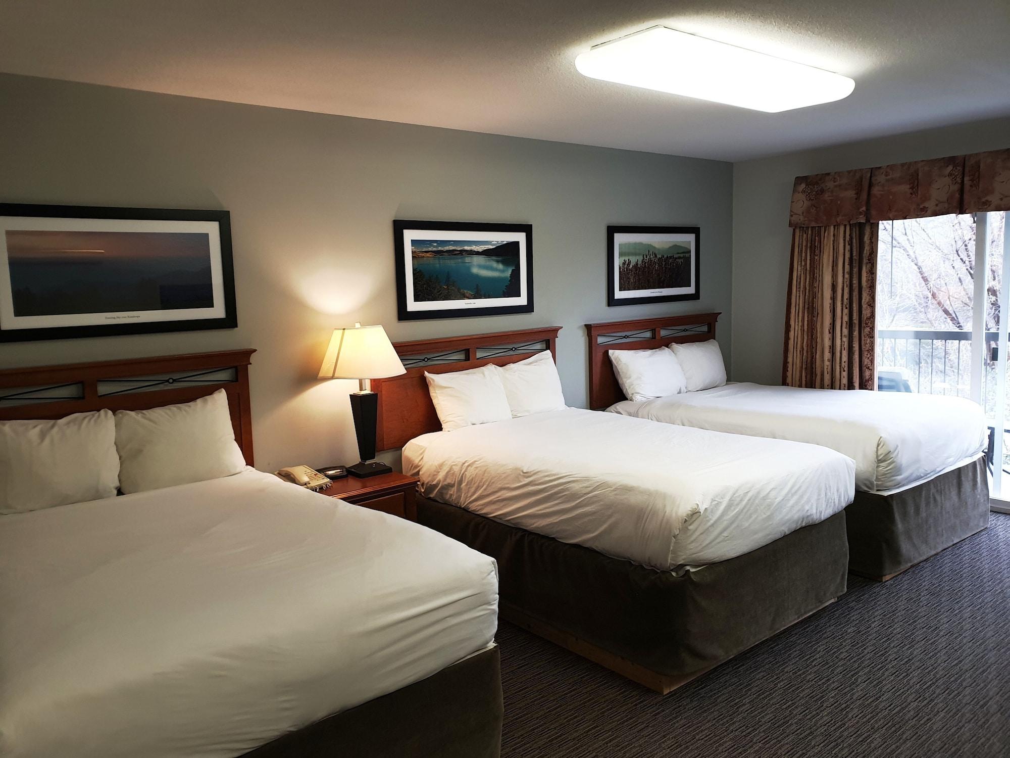 Riverland Inn & Suites Камлупс Екстериор снимка