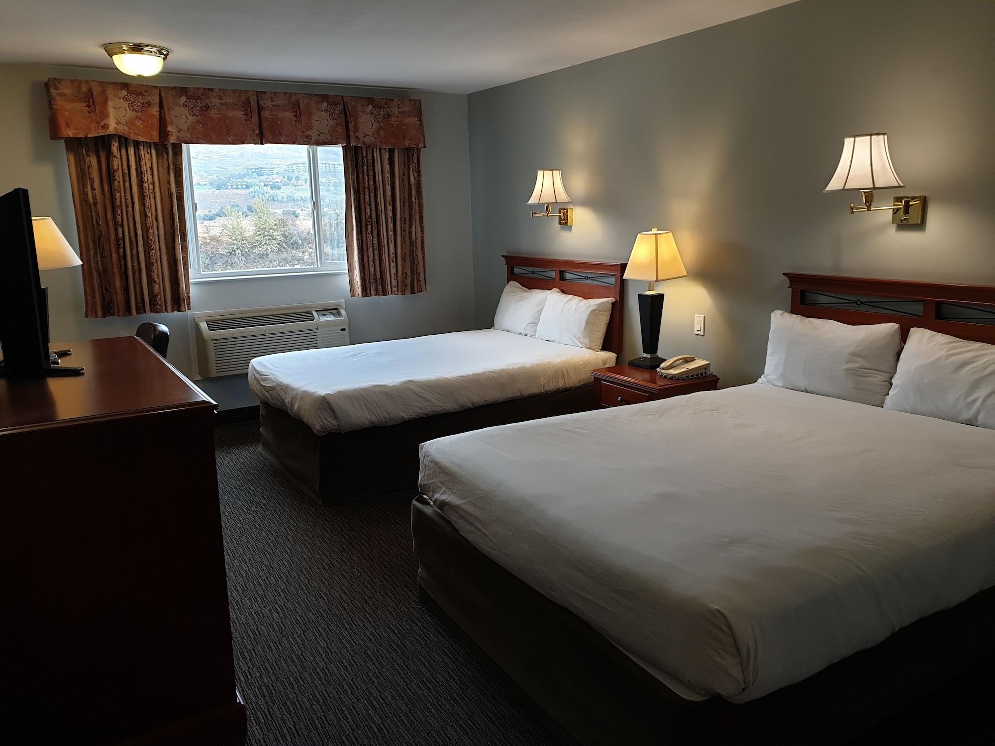 Riverland Inn & Suites Камлупс Екстериор снимка